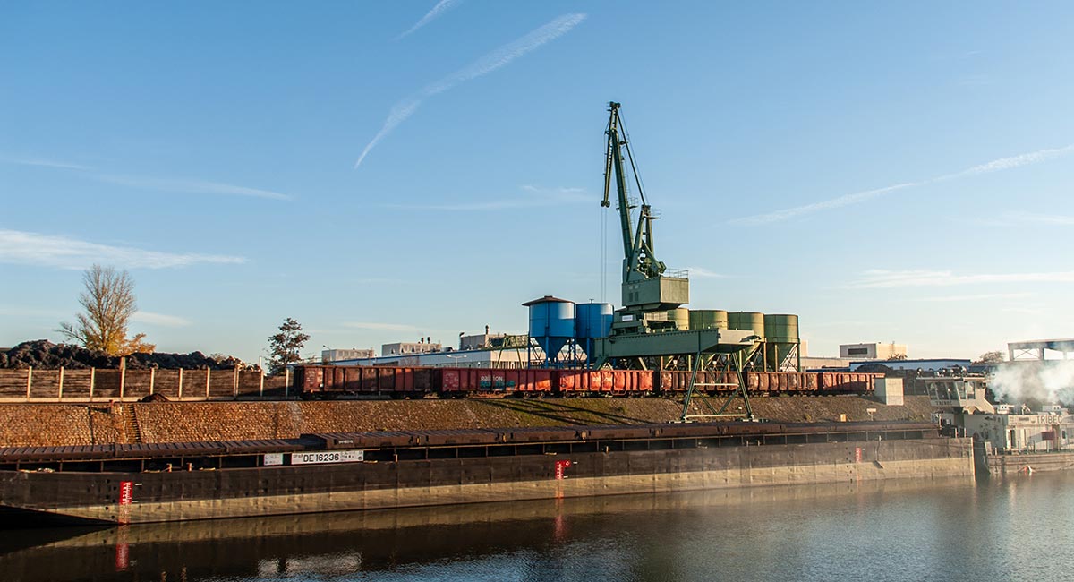 images/bilder-energieteil/01_energieteil.jpg#joomlaImage://local-images/bilder-energieteil/01_energieteil.jpg?width=1200&height=650