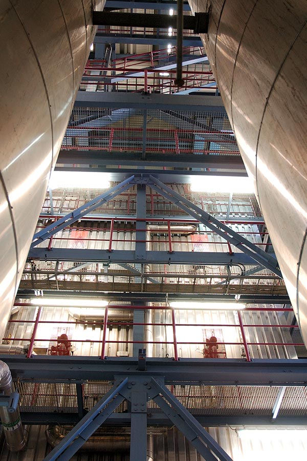 images/bilder-energieteil/07_energieteil.jpg#joomlaImage://local-images/bilder-energieteil/07_energieteil.jpg?width=600&height=900